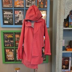 The North Face Pink Futurelight Women's 3xl Raincoat